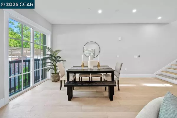 Danville, CA 94526,600 Hartz Ave #211