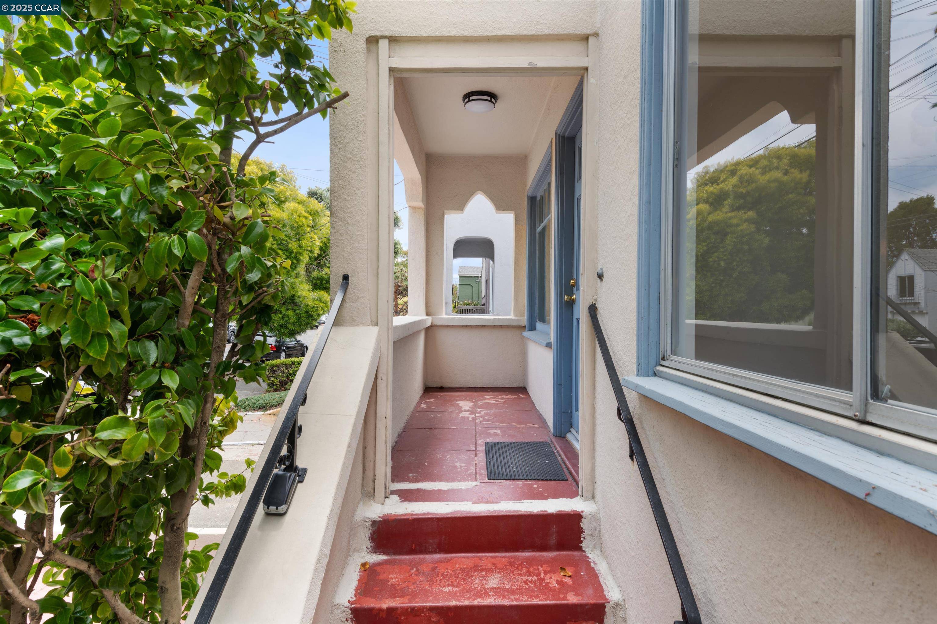 Albany, CA 94706,708 Cornell Ave