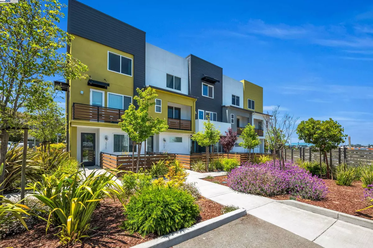 Daly City, CA 94014,107 Silang St