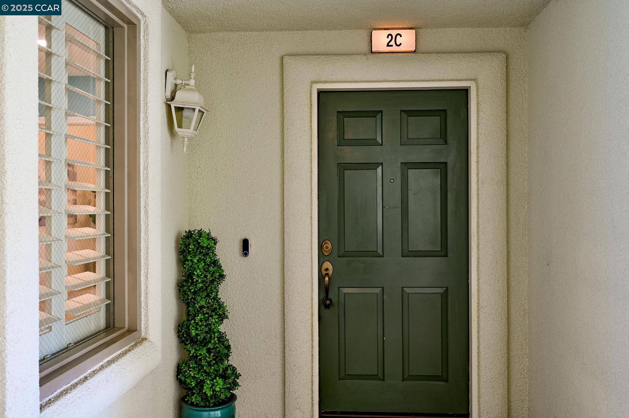 Walnut Creek, CA 94595,5954 Autumnwood Dr #2C