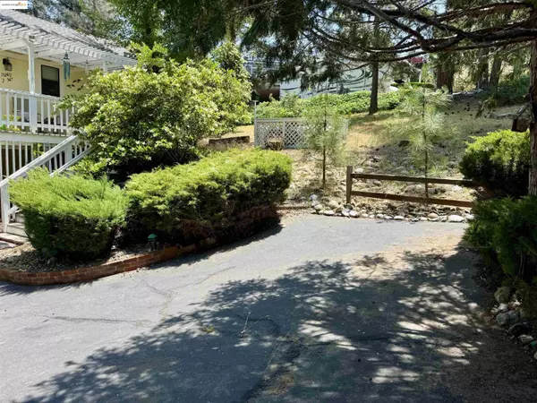 Groveland, CA 95321,19240 James Cir