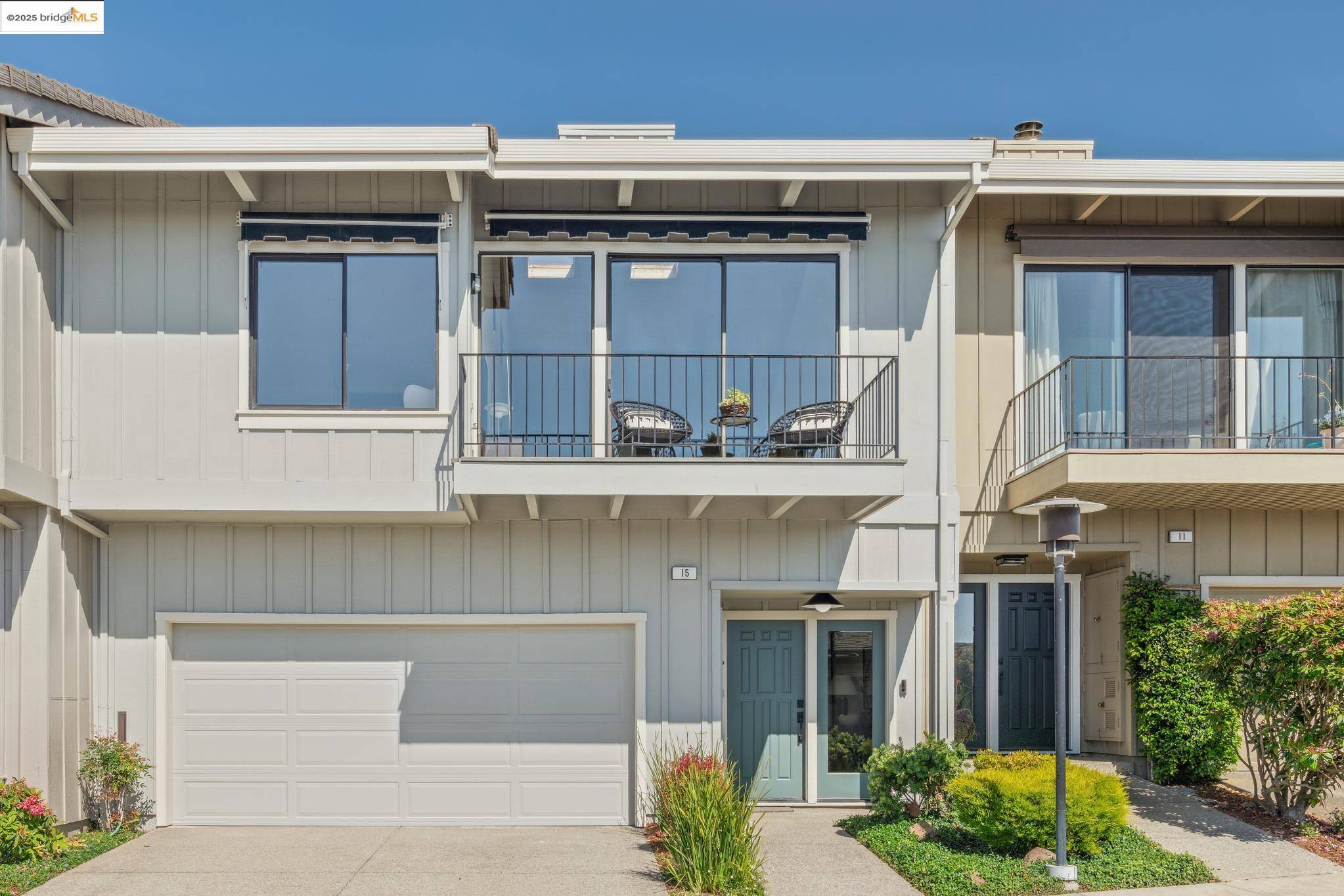 Oakland, CA 94618,15 Marlin Cove
