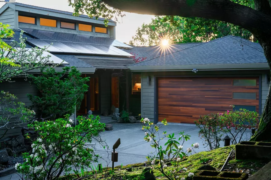 351 El Toyonal, Orinda, CA 94563