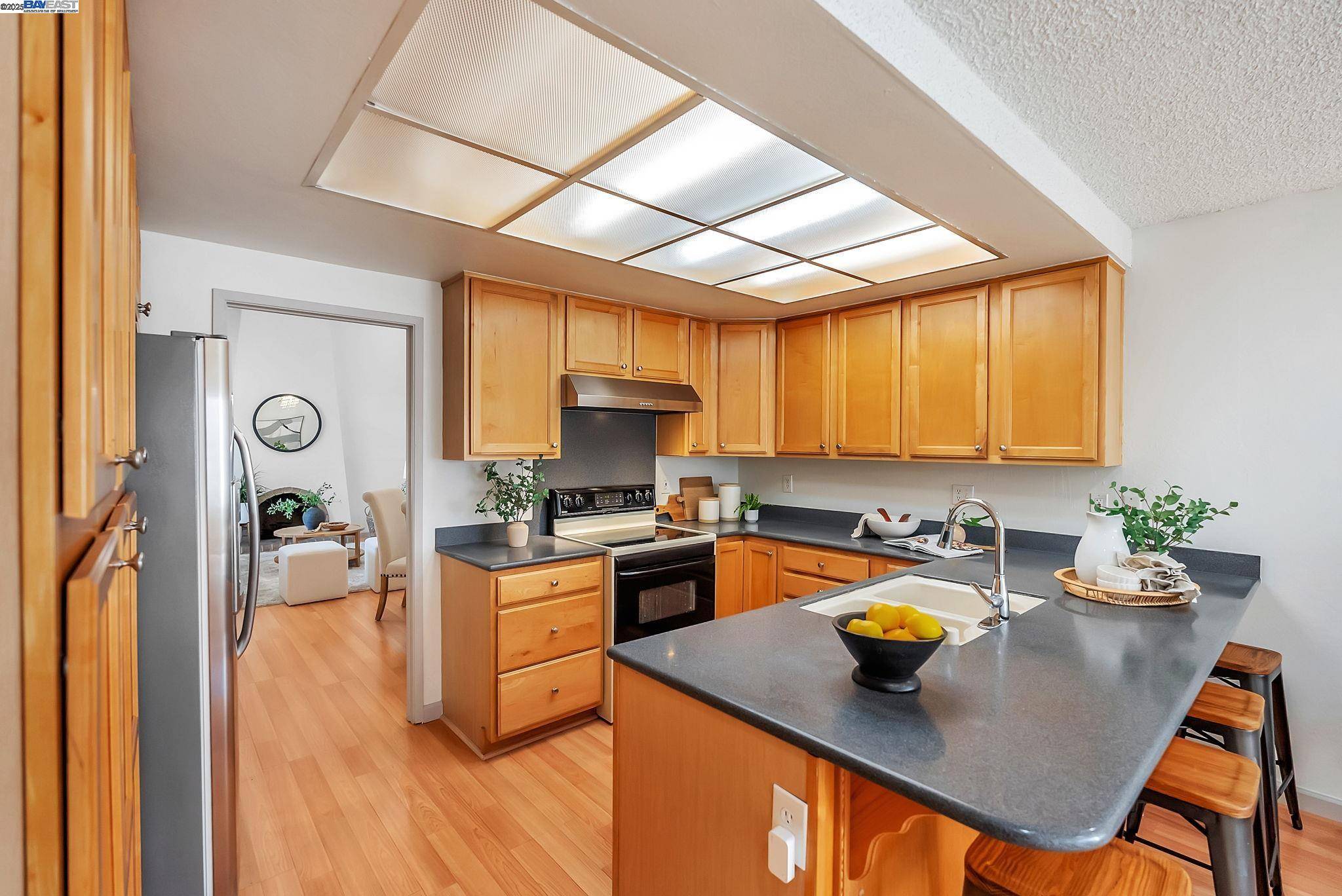 Fremont, CA 94536,37737 Los Arboles Dr