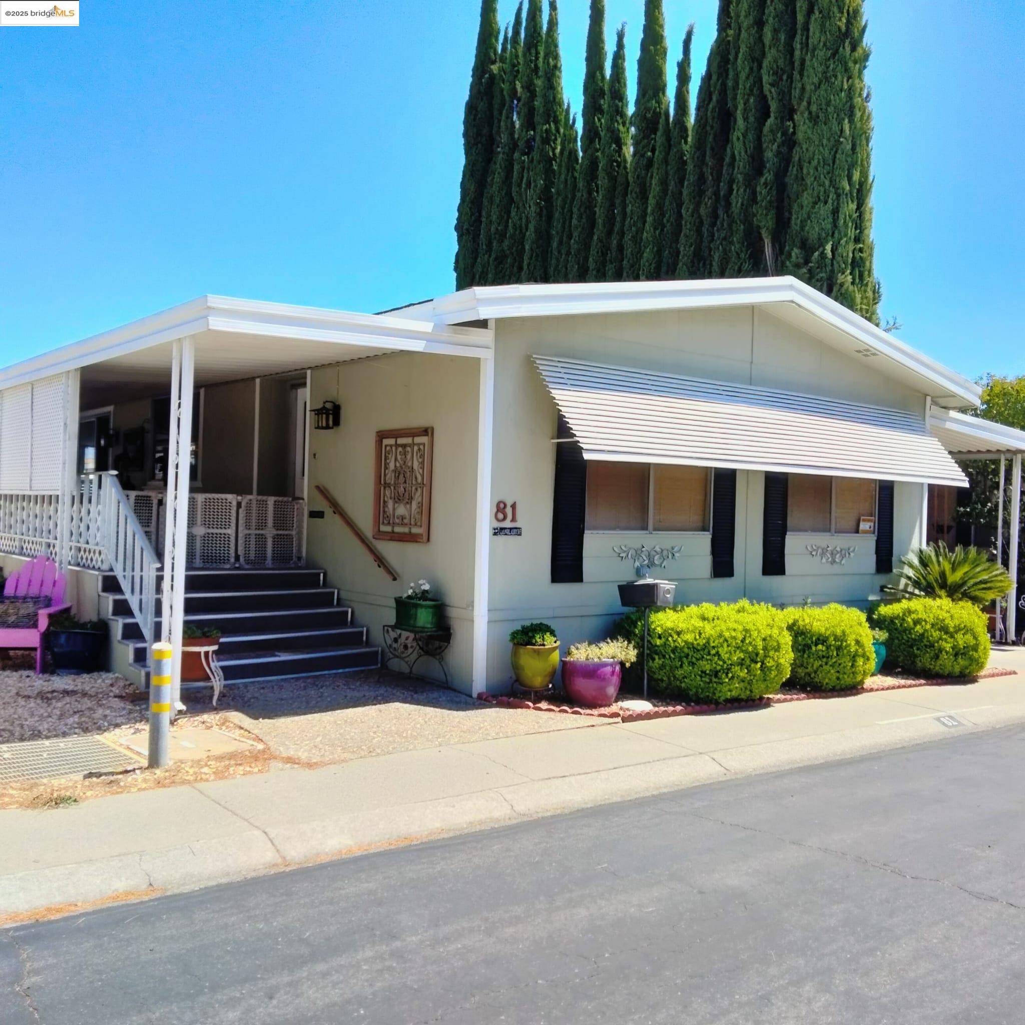 81 Creekside Dr, Antioch, CA 94509