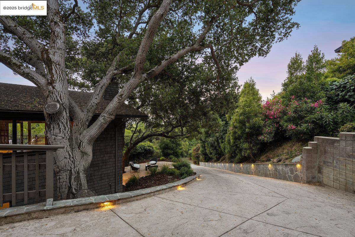 Piedmont, CA 94611,99 Lexford Rd