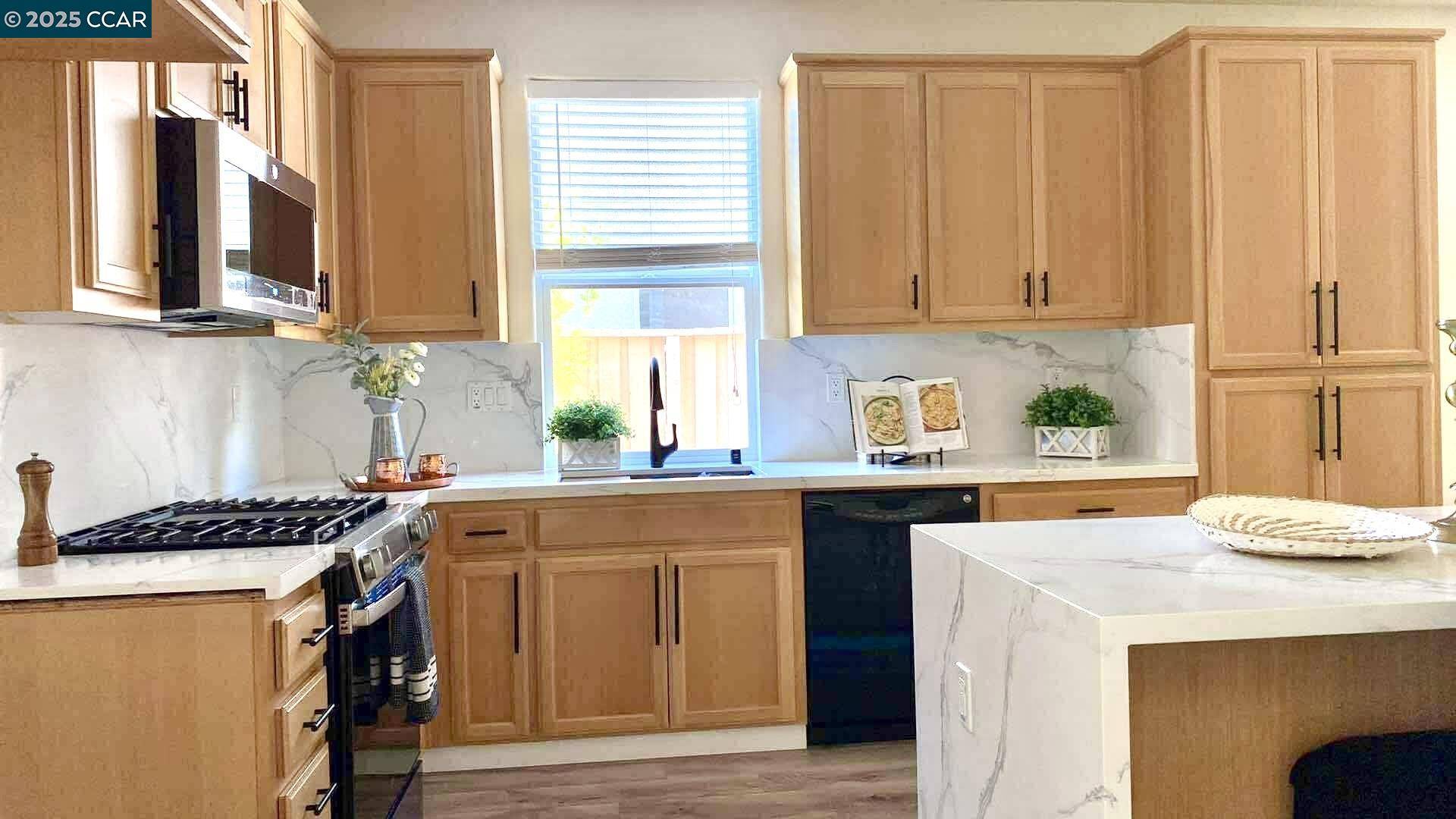 Vallejo, CA 94591,7312 Abbey Dr