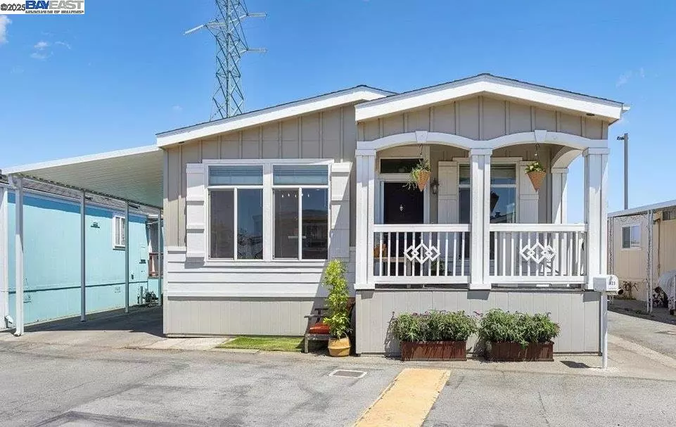 Redwood City, CA 94063,3015 E Bayshore Road #423 #423