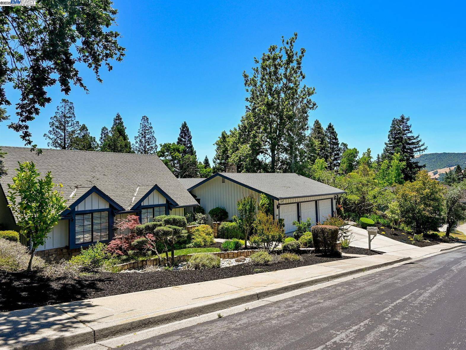 211 Arthur Ct, Danville, CA 94526