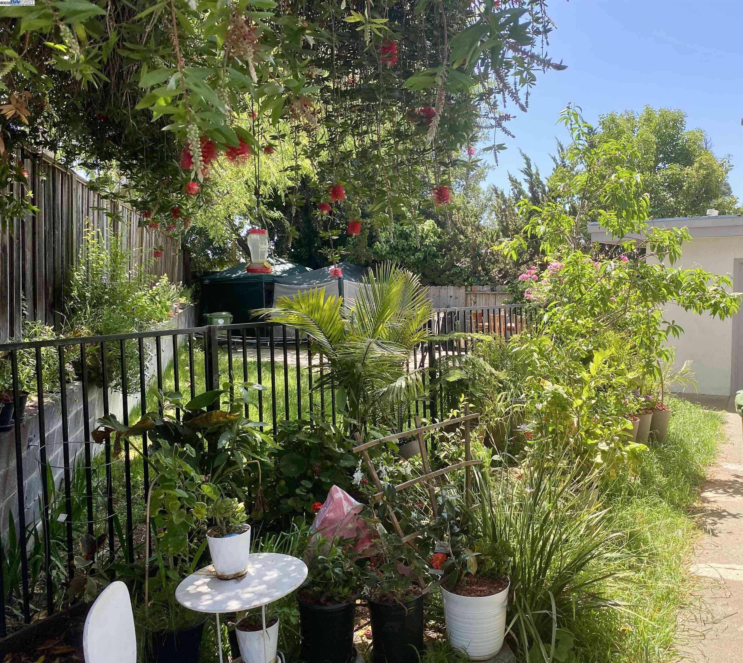 Castro Valley, CA 94546,2541 Denning Ct