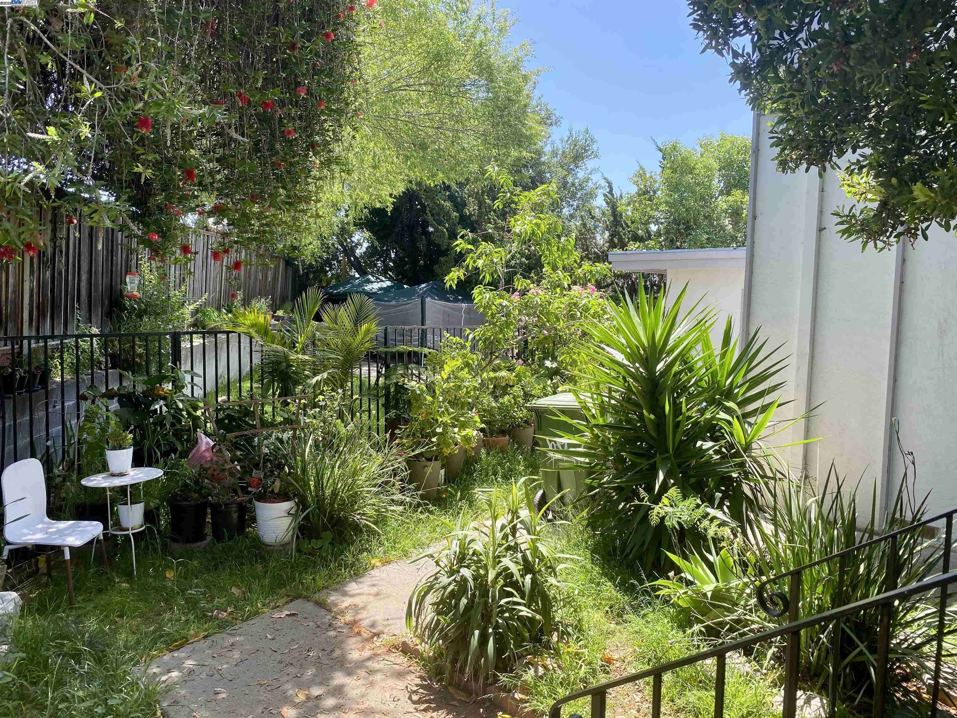 Castro Valley, CA 94546,2541 Denning Ct
