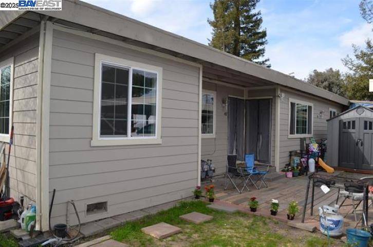 Santa Rosa, CA 95407,487 Hearn Ave