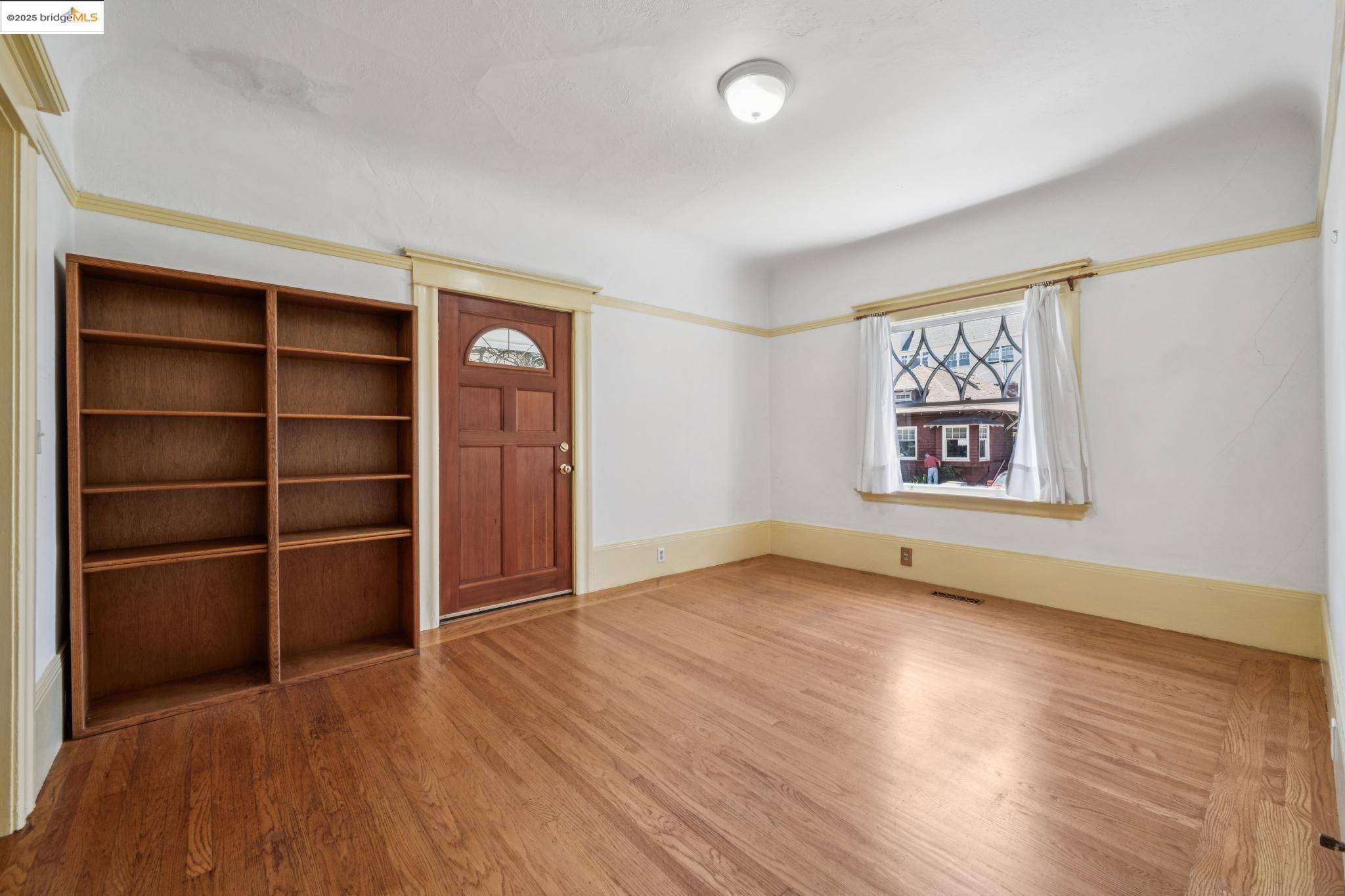 Oakland, CA 94609,6420 Irwin Ct #6420
