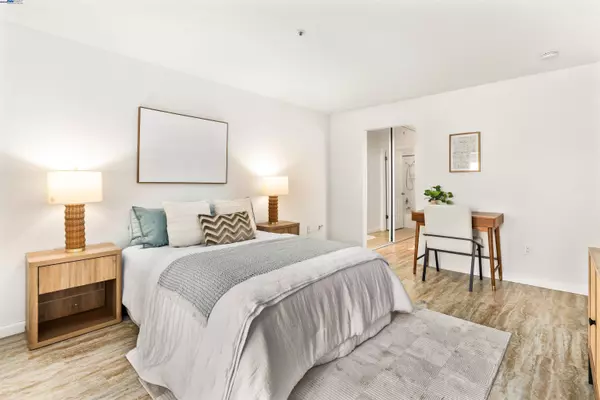 Walnut Creek, CA 94595,1312 S Villa