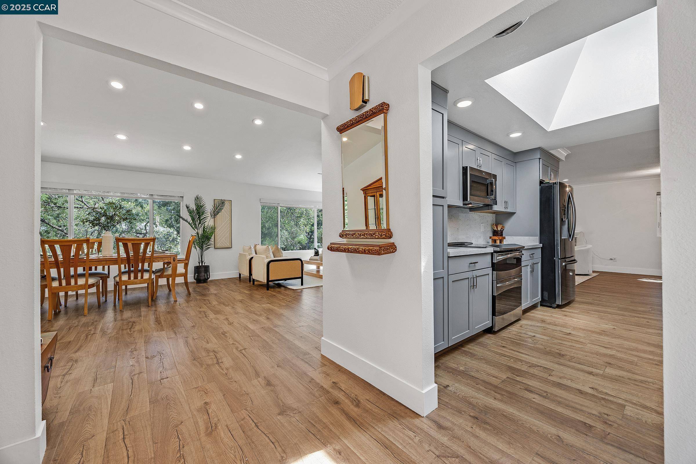 Pleasant Hill, CA 94523,14 Saint Louis Ln