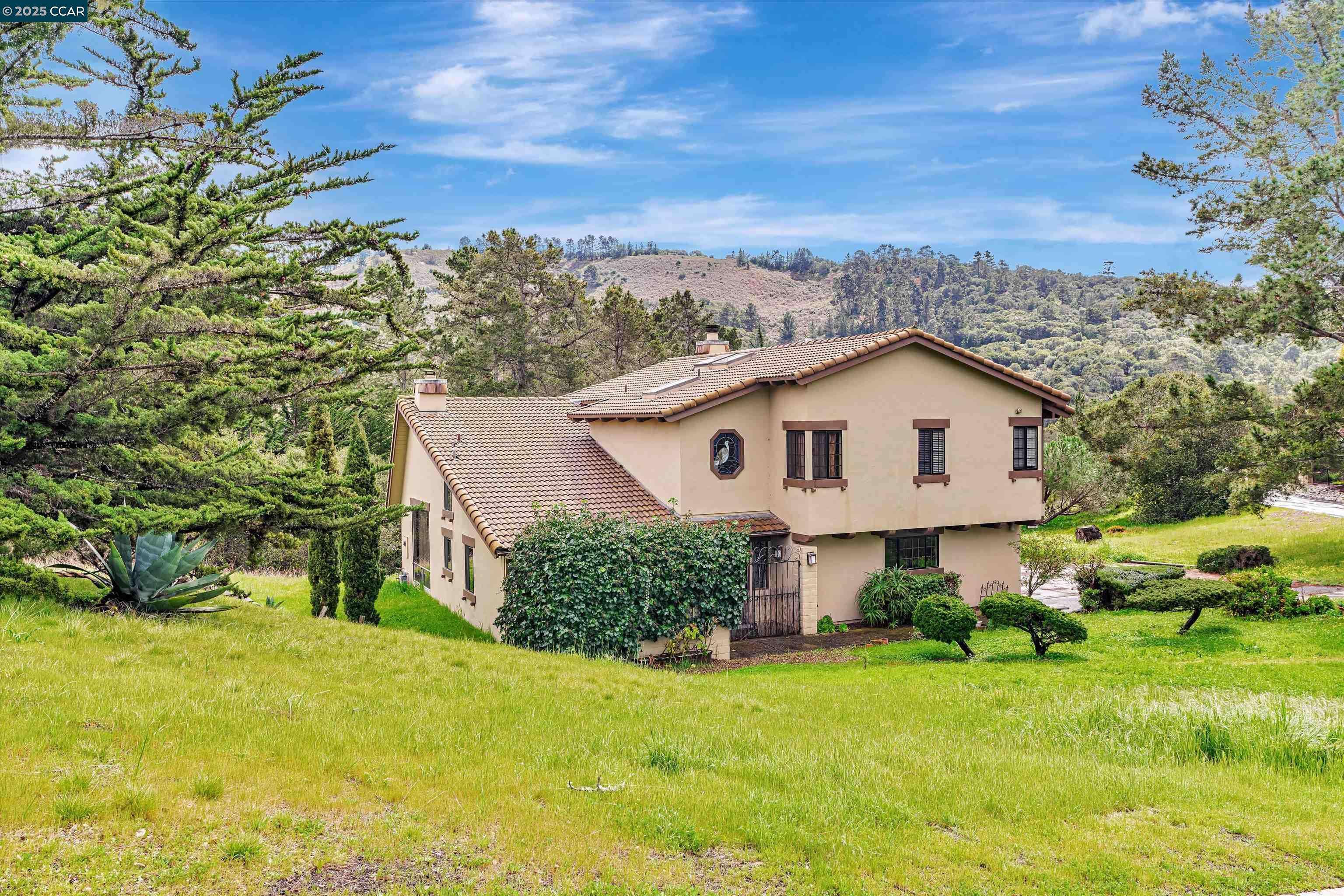 23725 Determine Ln, Monterey, CA 93940