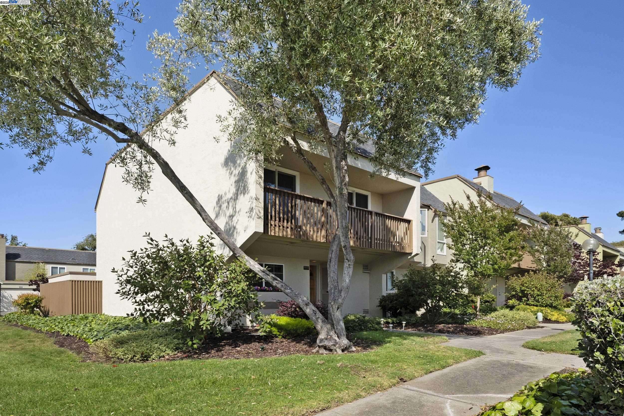 3112 La Campania, Alameda, CA 94502
