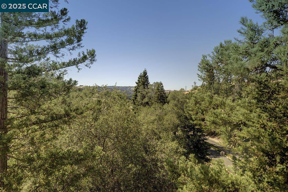 5910 Horsemans Canyon Dr. #5C, Walnut Creek, CA 94595