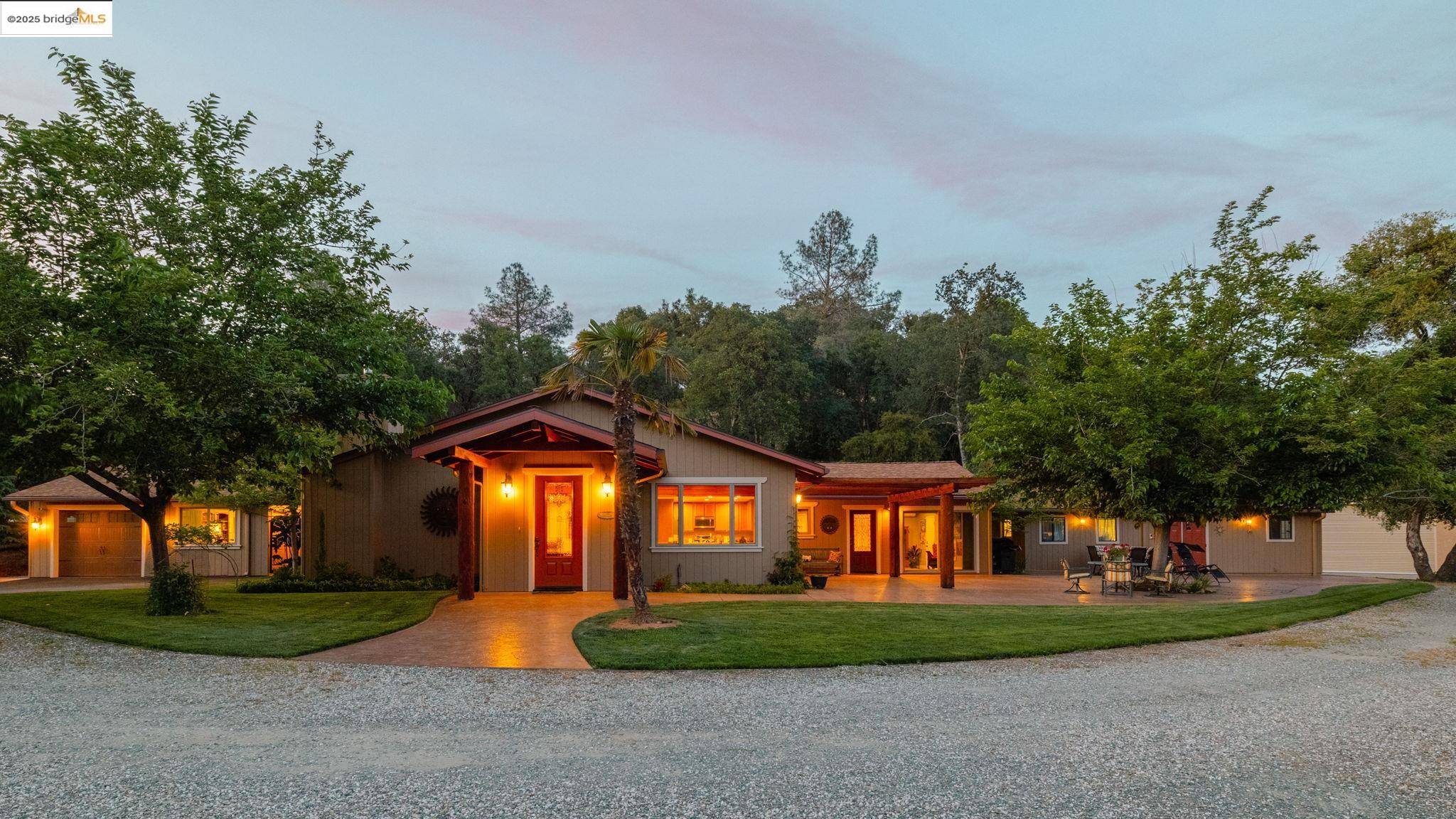 18431 Corte Del Montana, Sonora, CA 95370