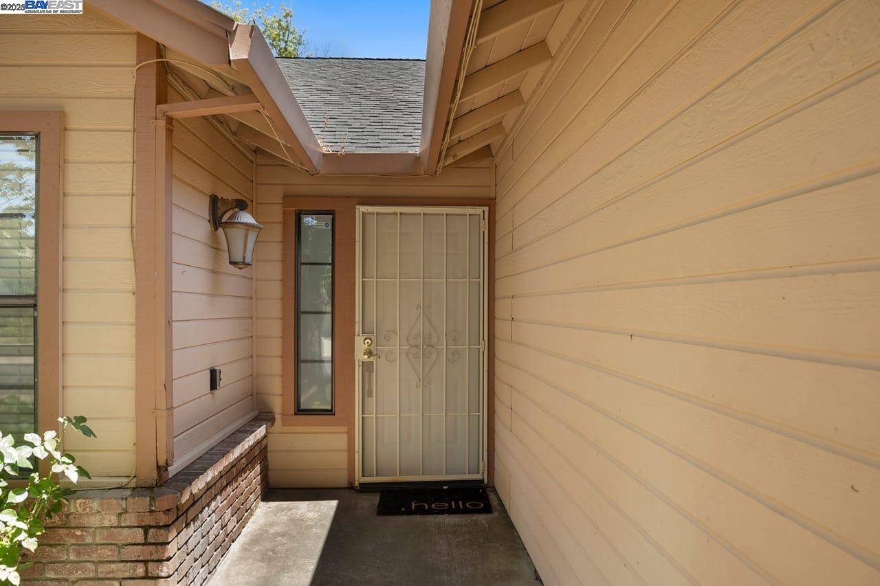 Elk Grove, CA 95758,5917 Pine Vista Way