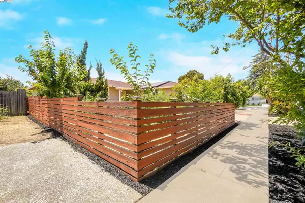 Hayward, CA 94544,31035 Brae Burn Ave