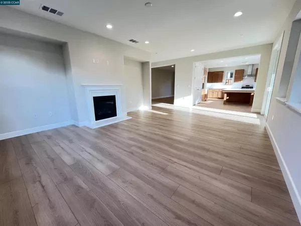 Oakley, CA 94561,297 Eagle Nest Drive