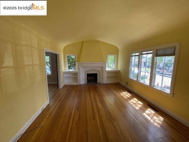 Oakland, CA 94605,5732 Morse Dr.