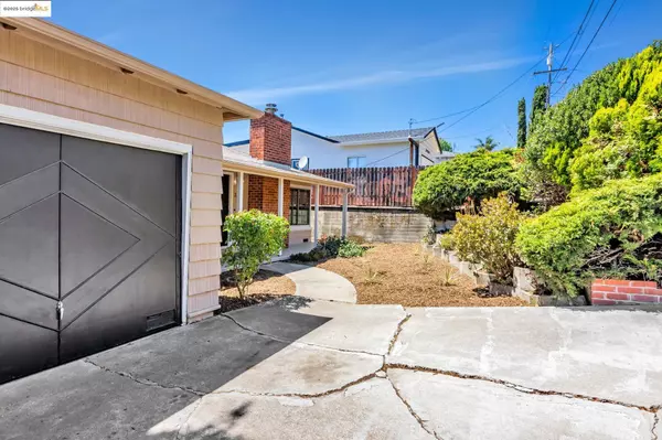 Hayward, CA 94542,24575 Marie Drive