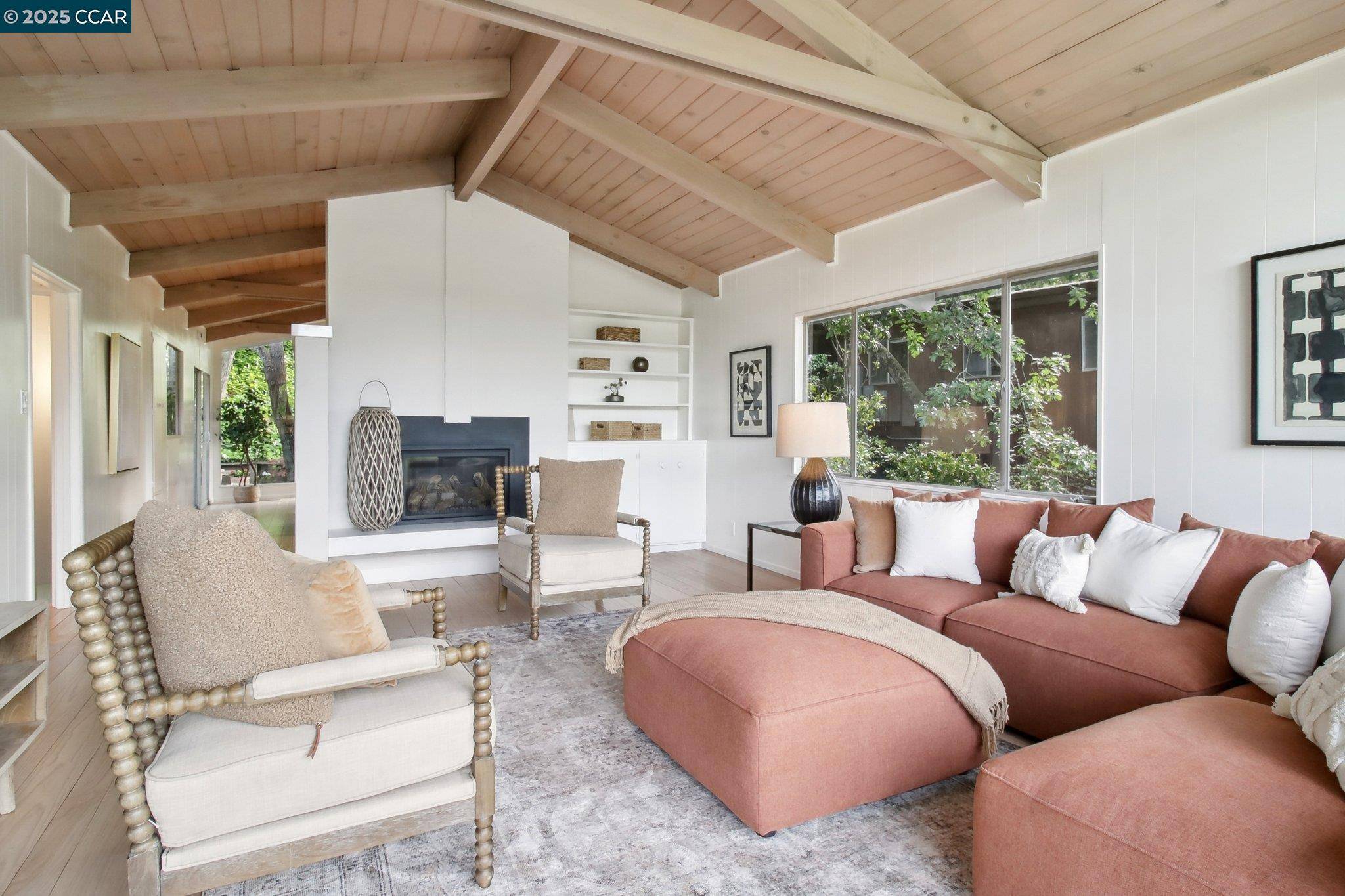 Orinda, CA 94563,30 La Cuesta Rd