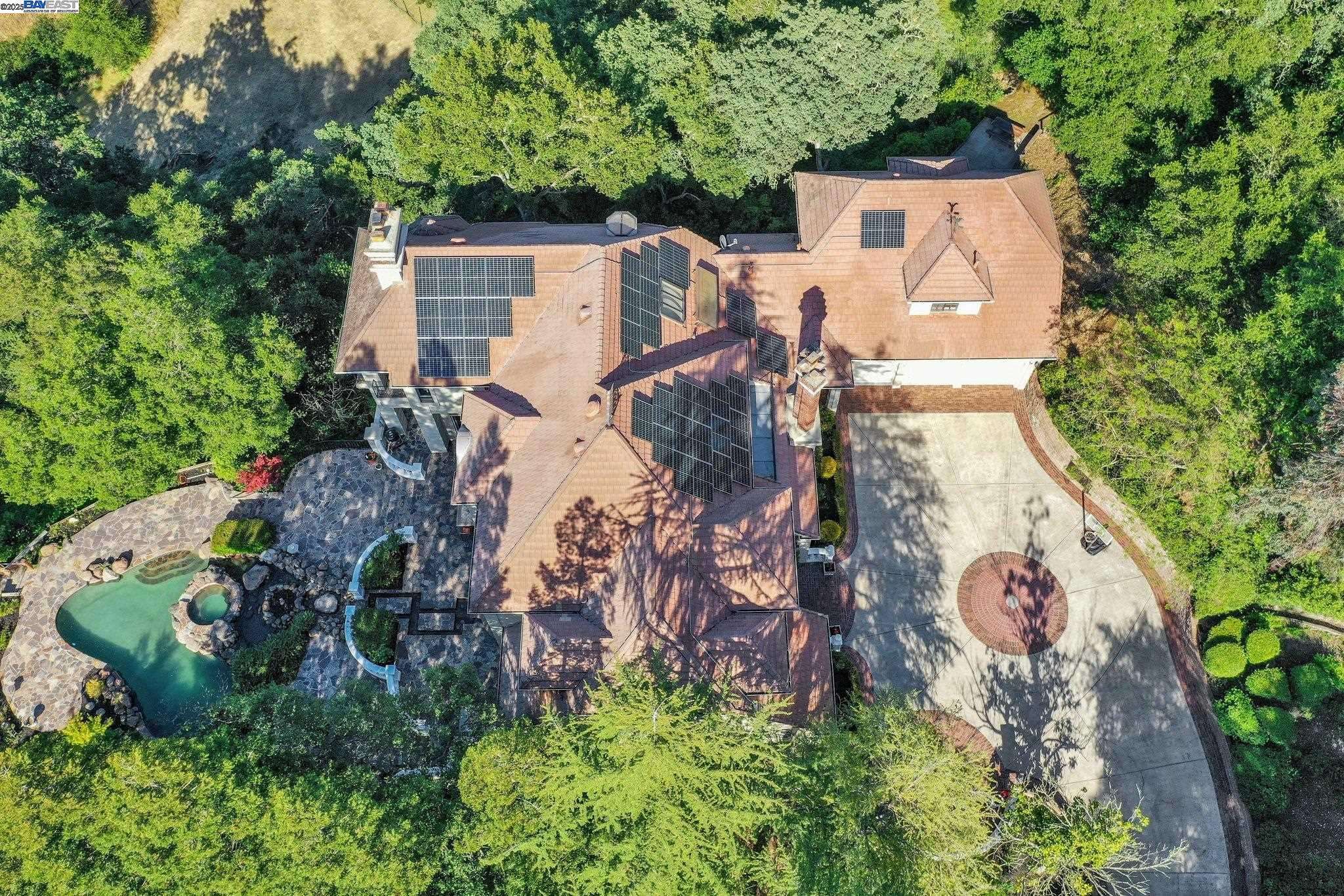 219 Valley Oaks Dr, Alamo, CA 94507