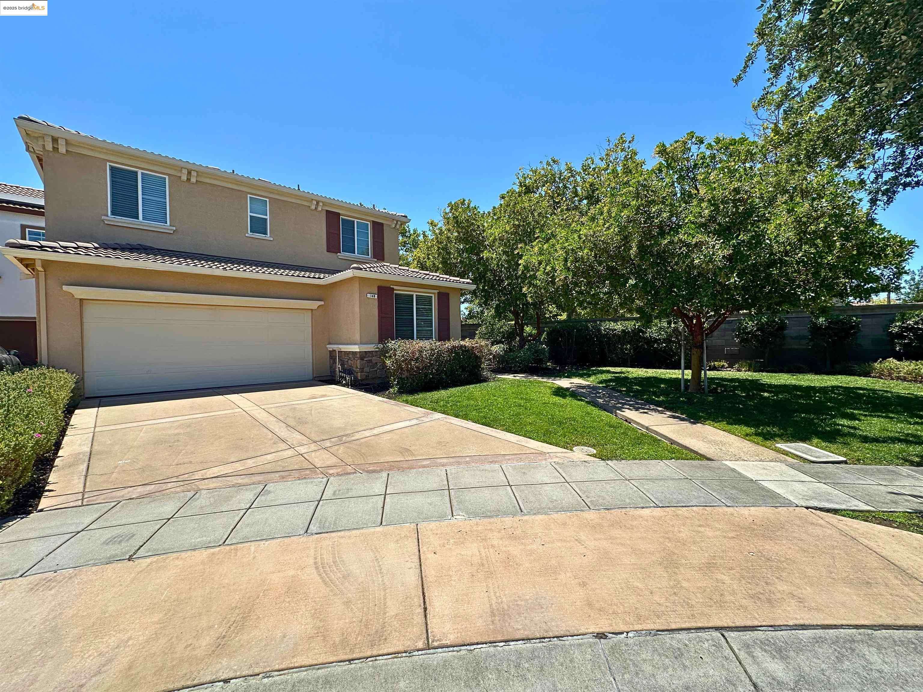 148 W Del Prado Ct, Mountain House, CA 95391