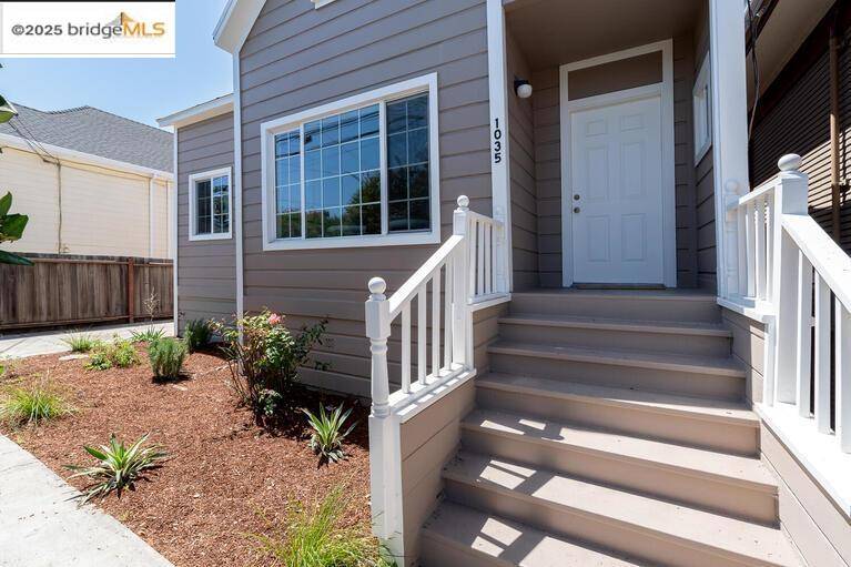 Oakland, CA 94607,1035 24Th St