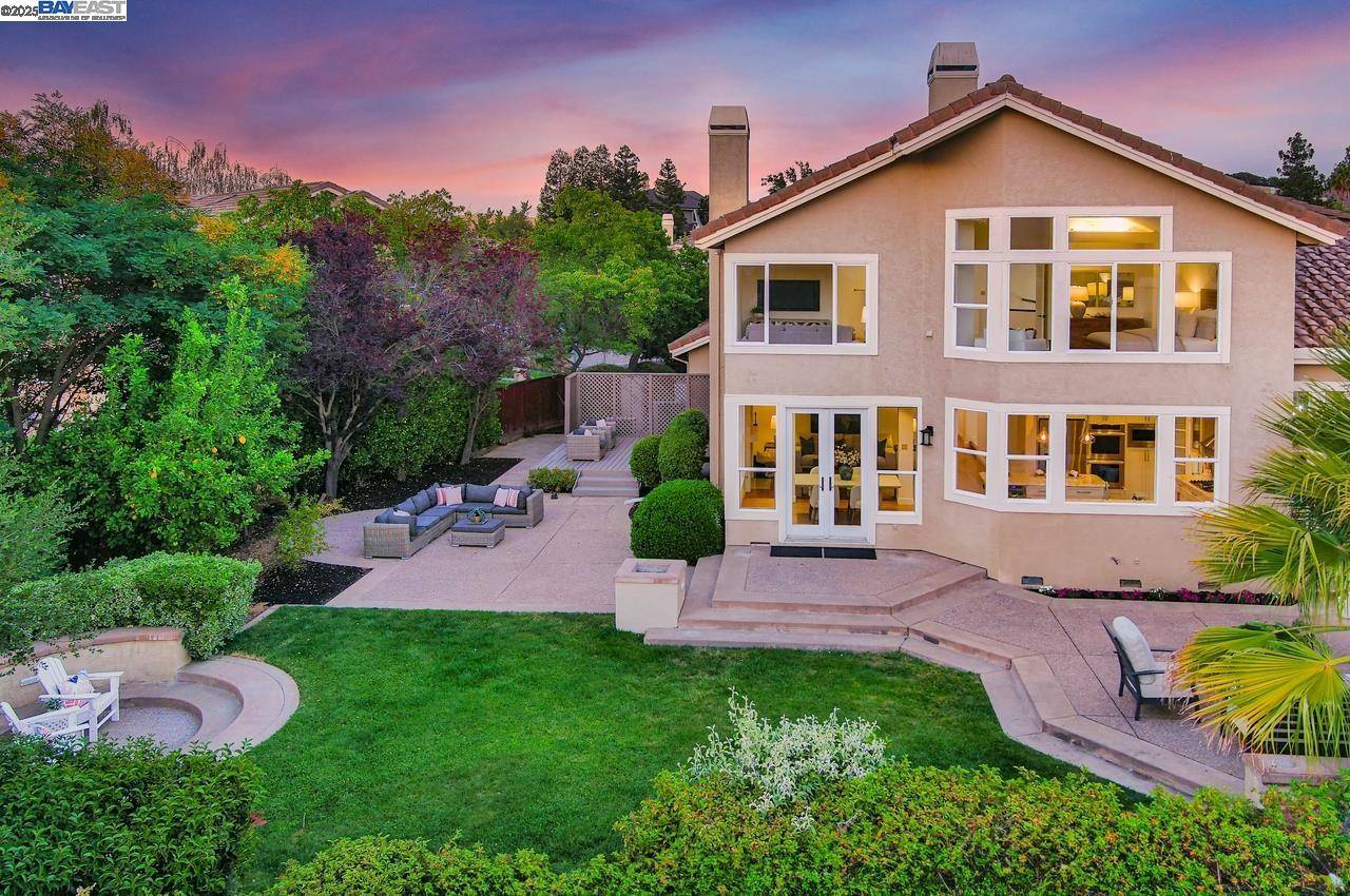 Pleasanton, CA 94566,3650 Locke Ct