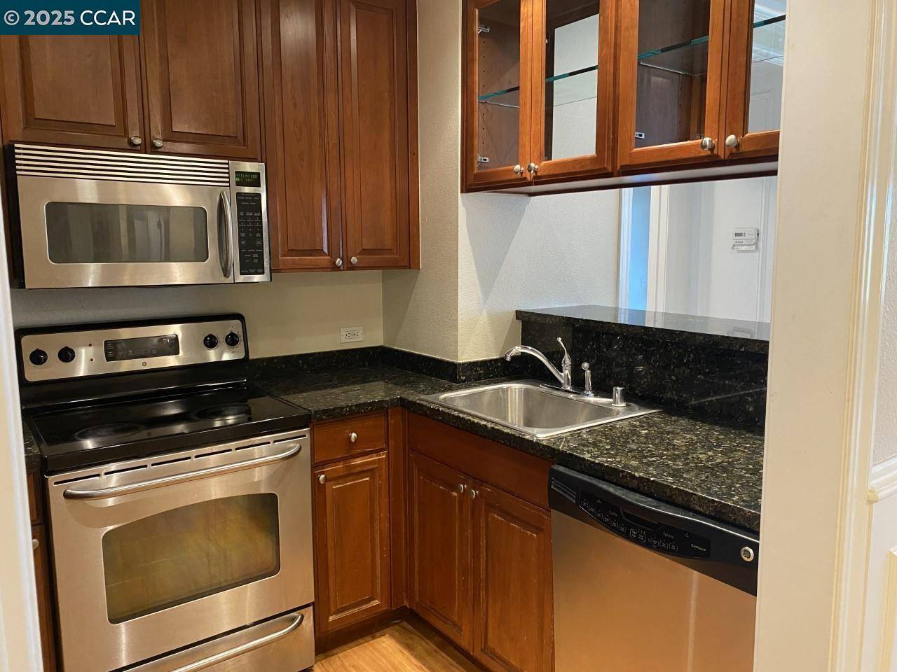 Walnut Creek, CA 94596,1315 Alma Ave #253