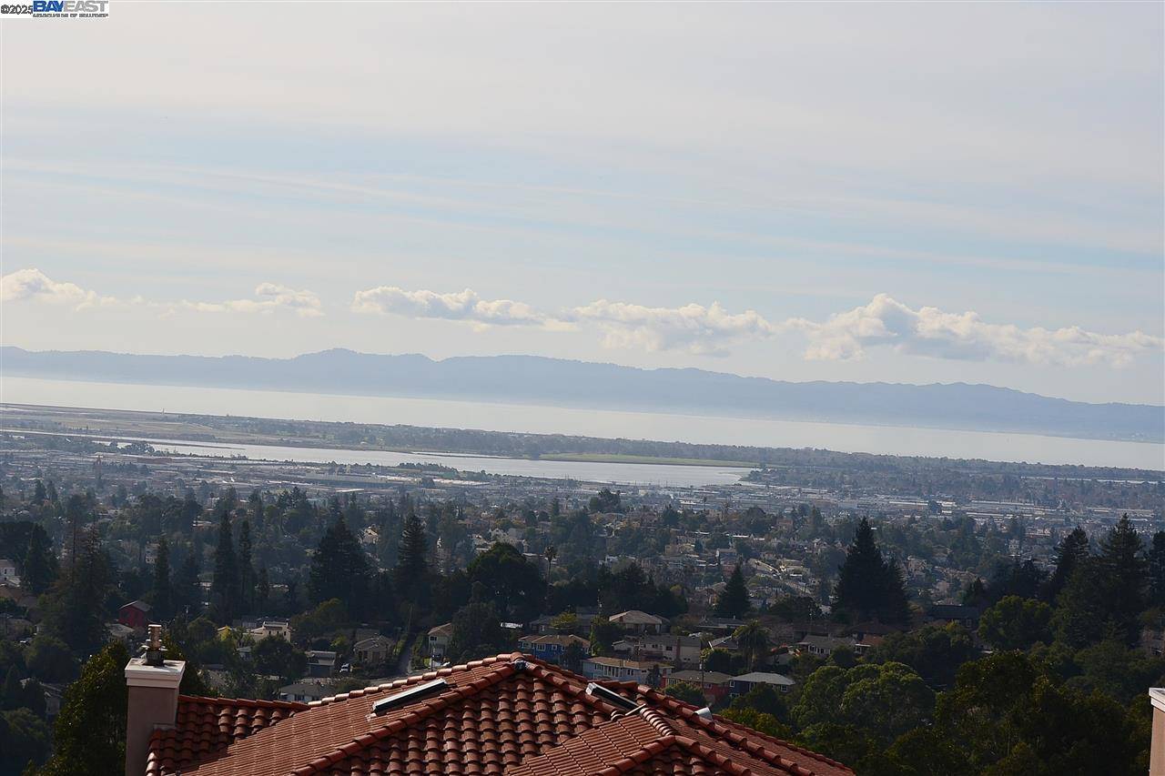 Oakland, CA 94619,4320 Terrabella Way