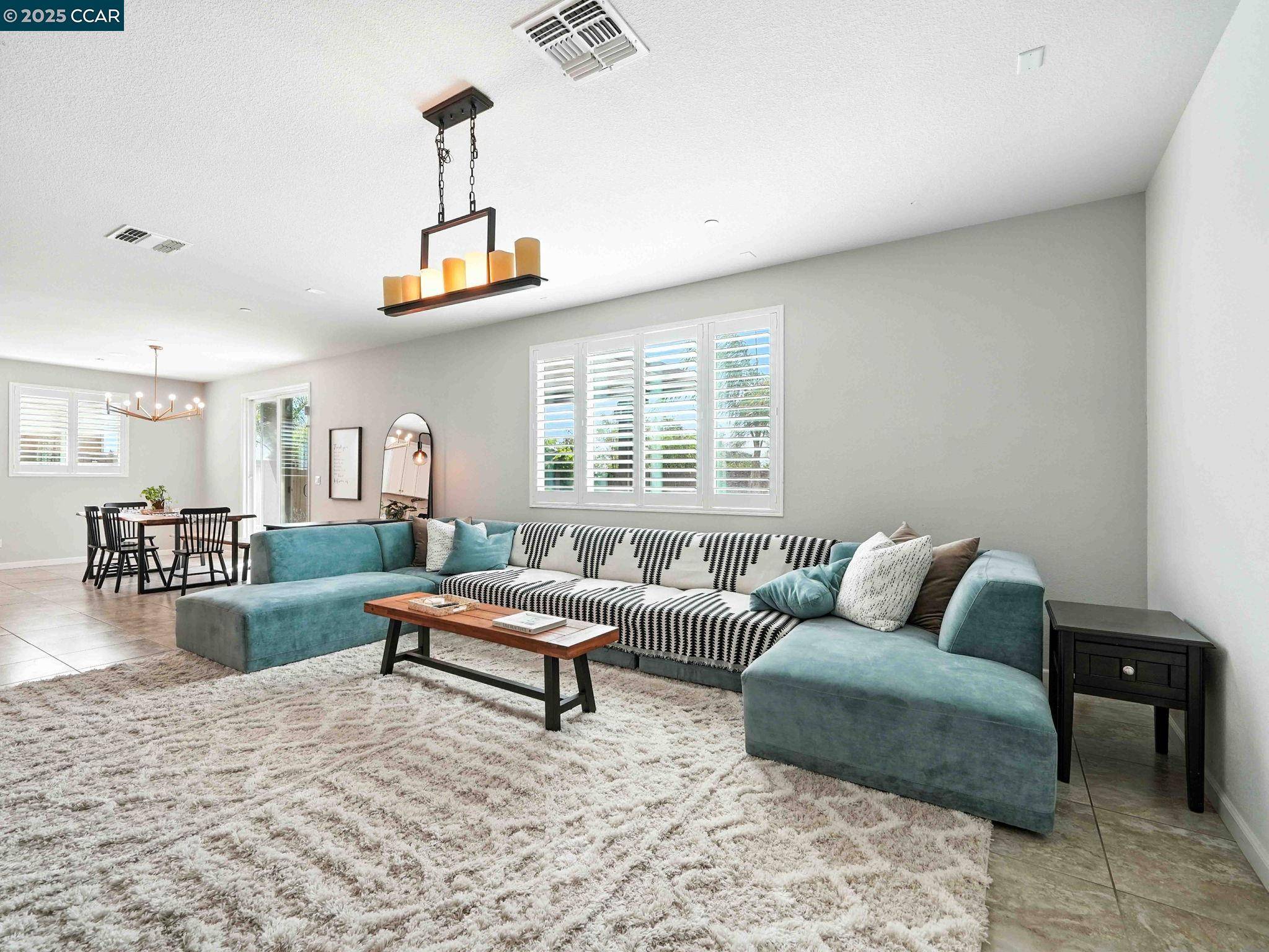 Fairfield, CA 94533,2433 Sanders Ln