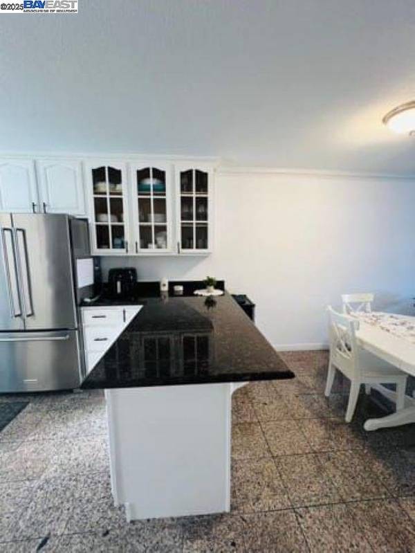 2249 Hillsborough Ct #5, Concord, CA 94520