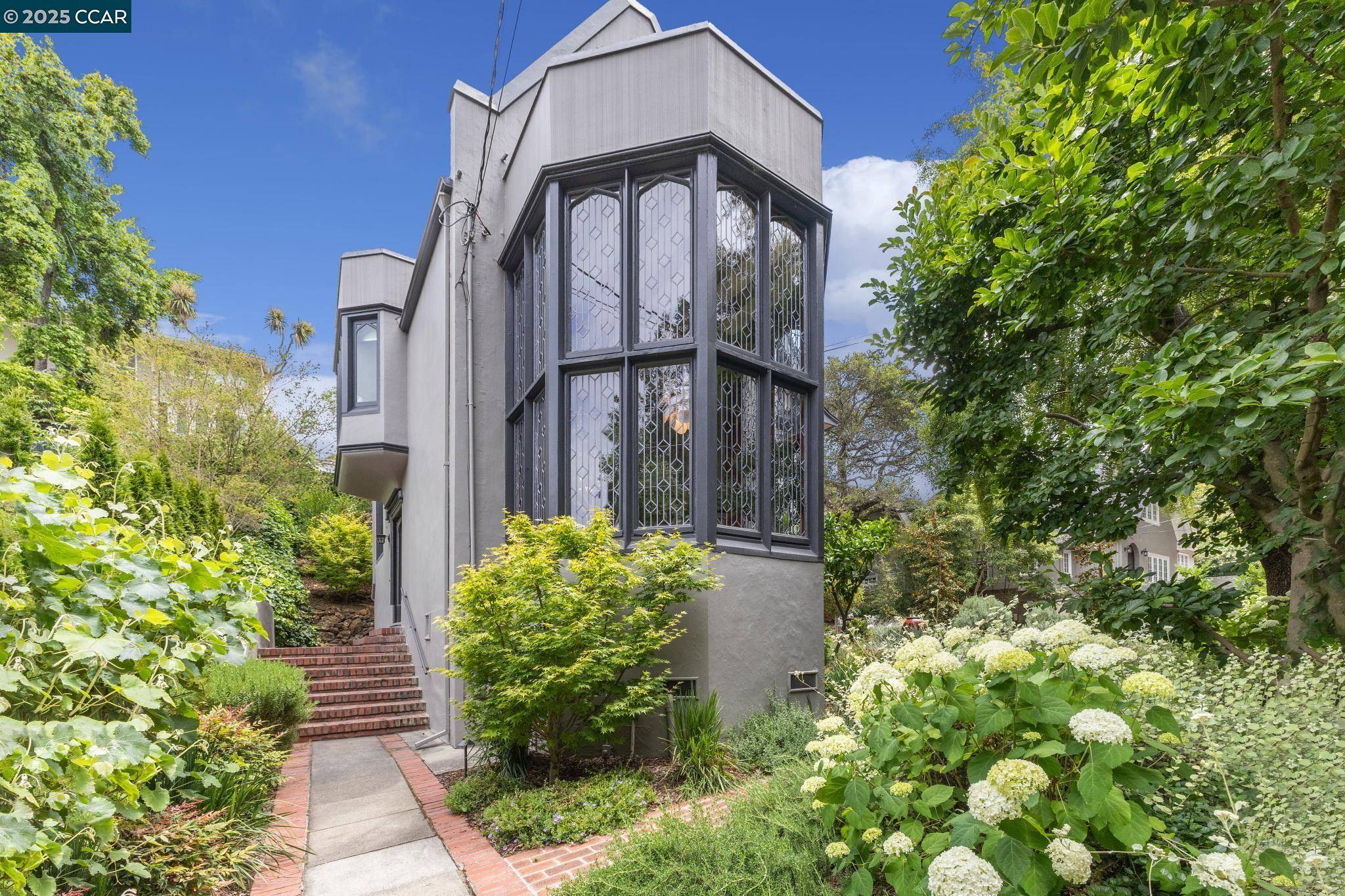 Berkeley, CA 94705,91 Tunnel Rd
