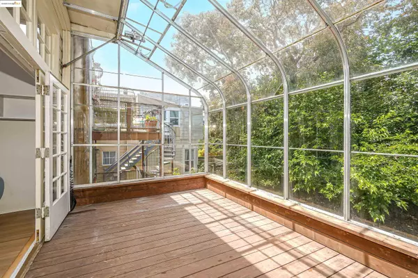 San Francisco, CA 94115,2654-2656 Bush St