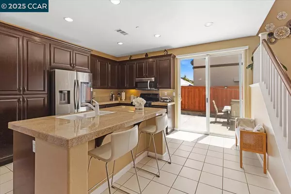 Union City, CA 94587,34102 Zaner Way