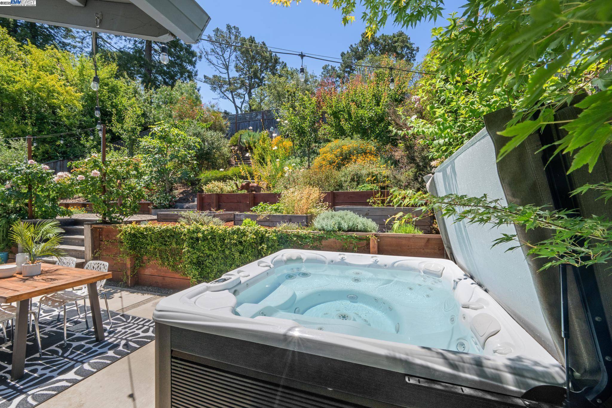Kensington, CA 94708,624 PARKSIDE COURT