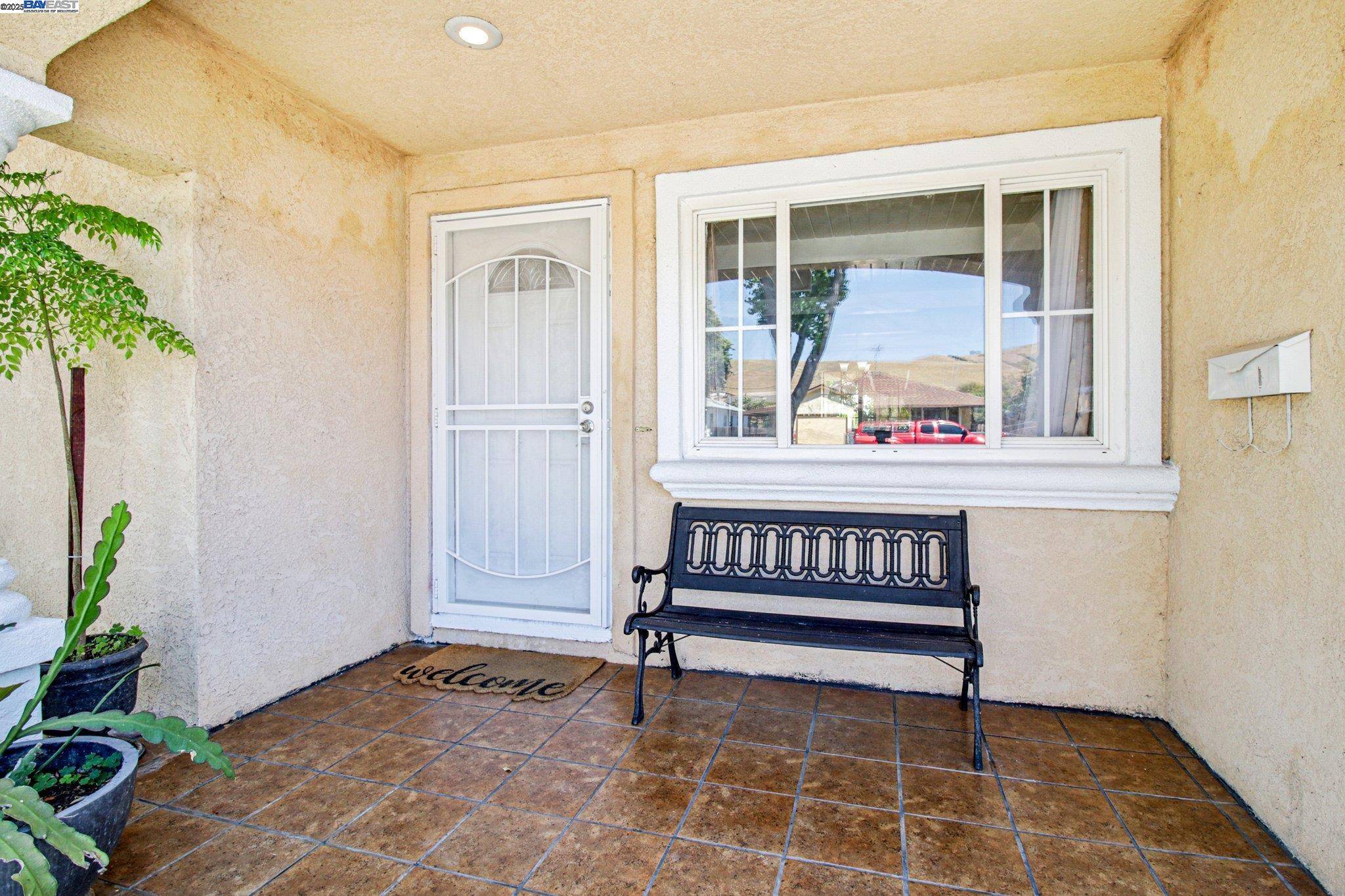 Union City, CA 94587,33643 3Rd St