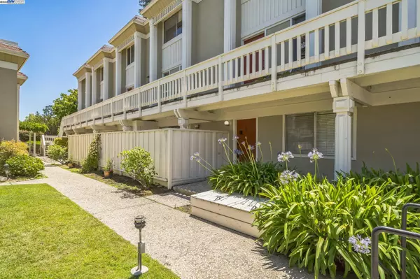 Pleasanton, CA 94566,3399 Norton Way #6