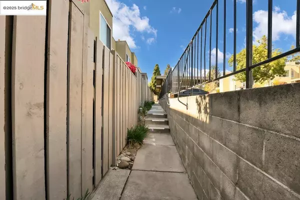 Hayward, CA 94541,24159 Dover Ln
