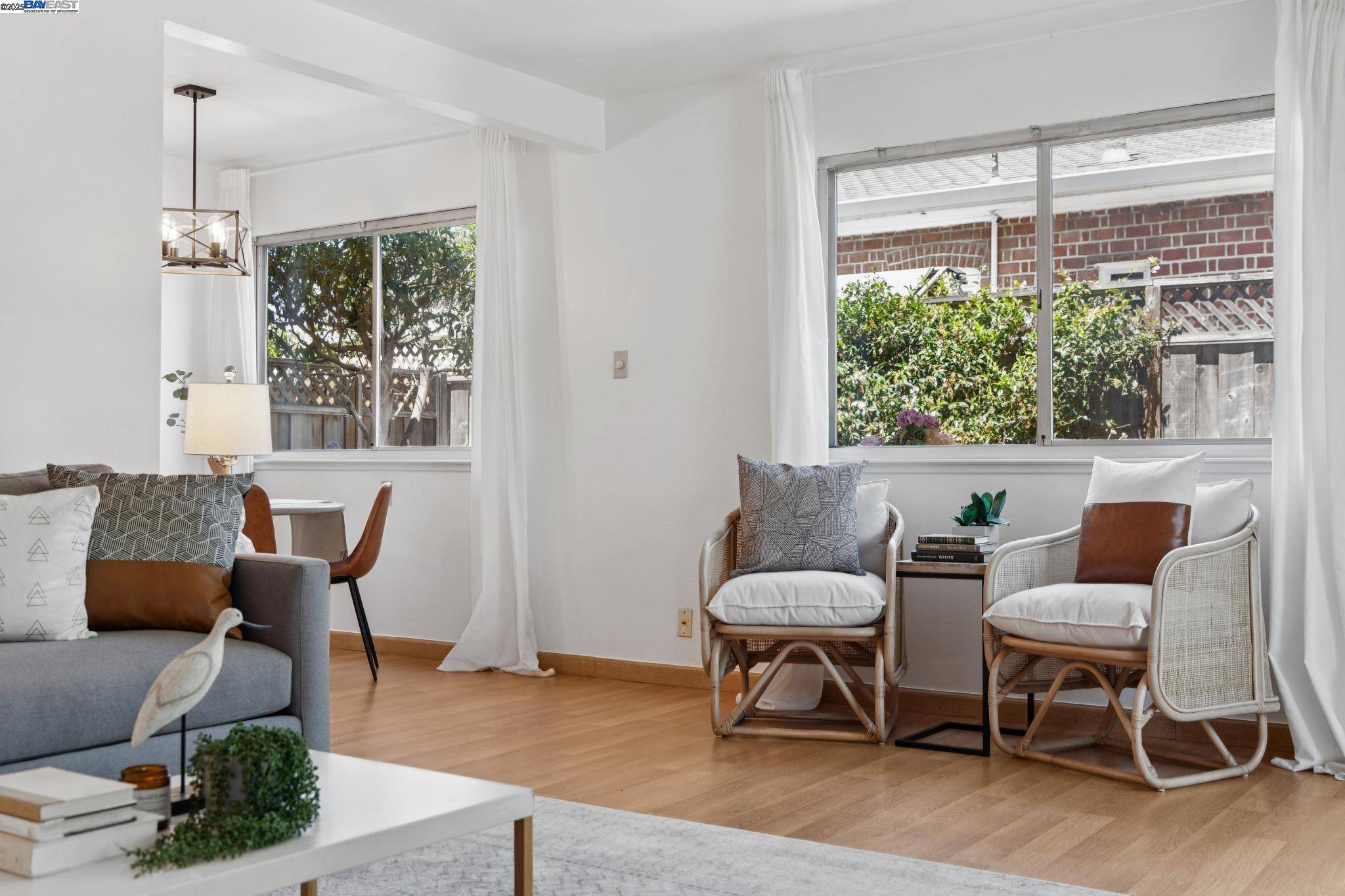 Alameda, CA 94501,1601 Broadway #5