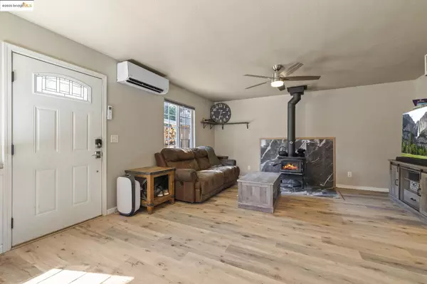 Sonora, CA 95370,22090 Fair Oaks Ct