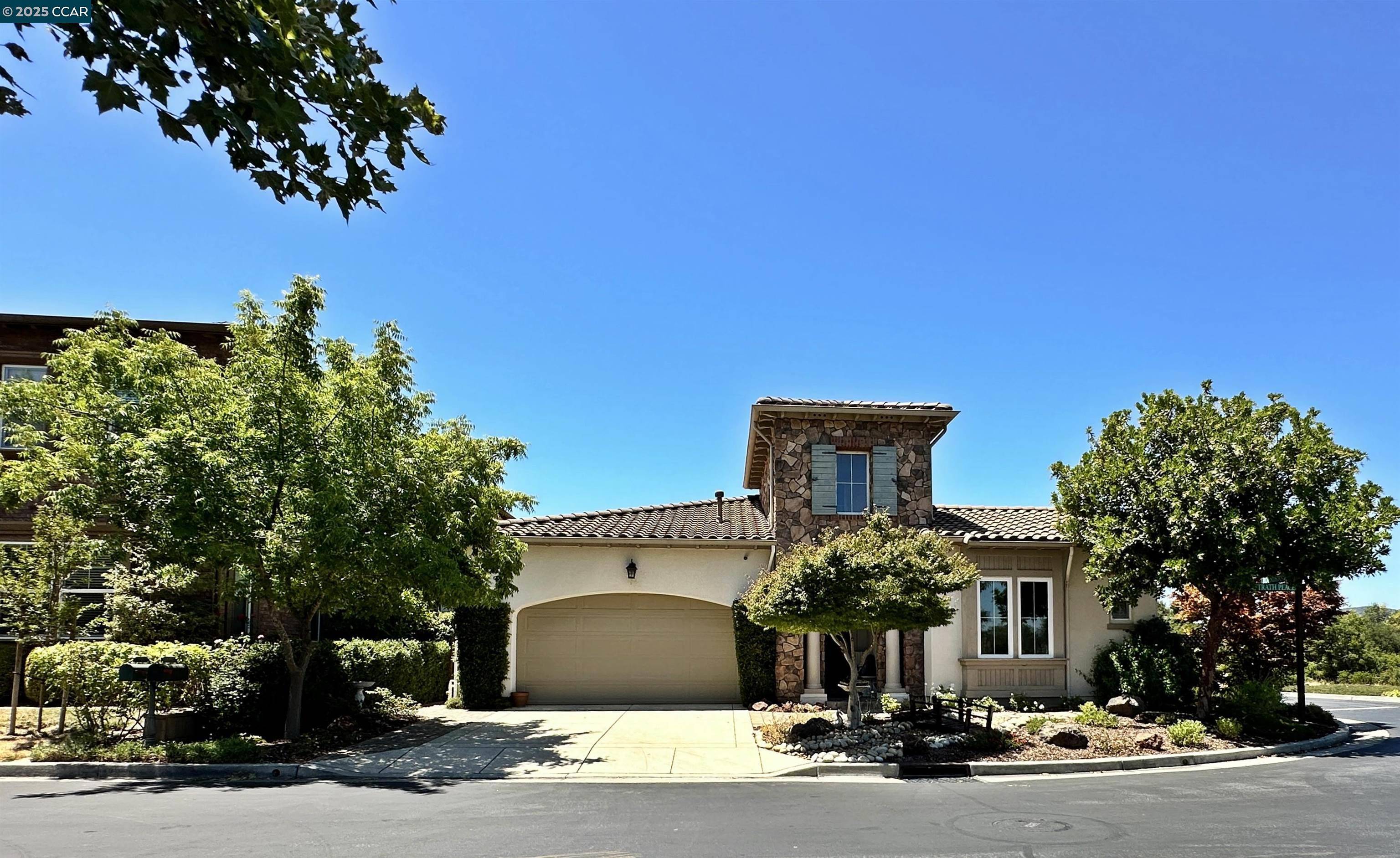 7691 Strath Pl, Gilroy, CA 95020