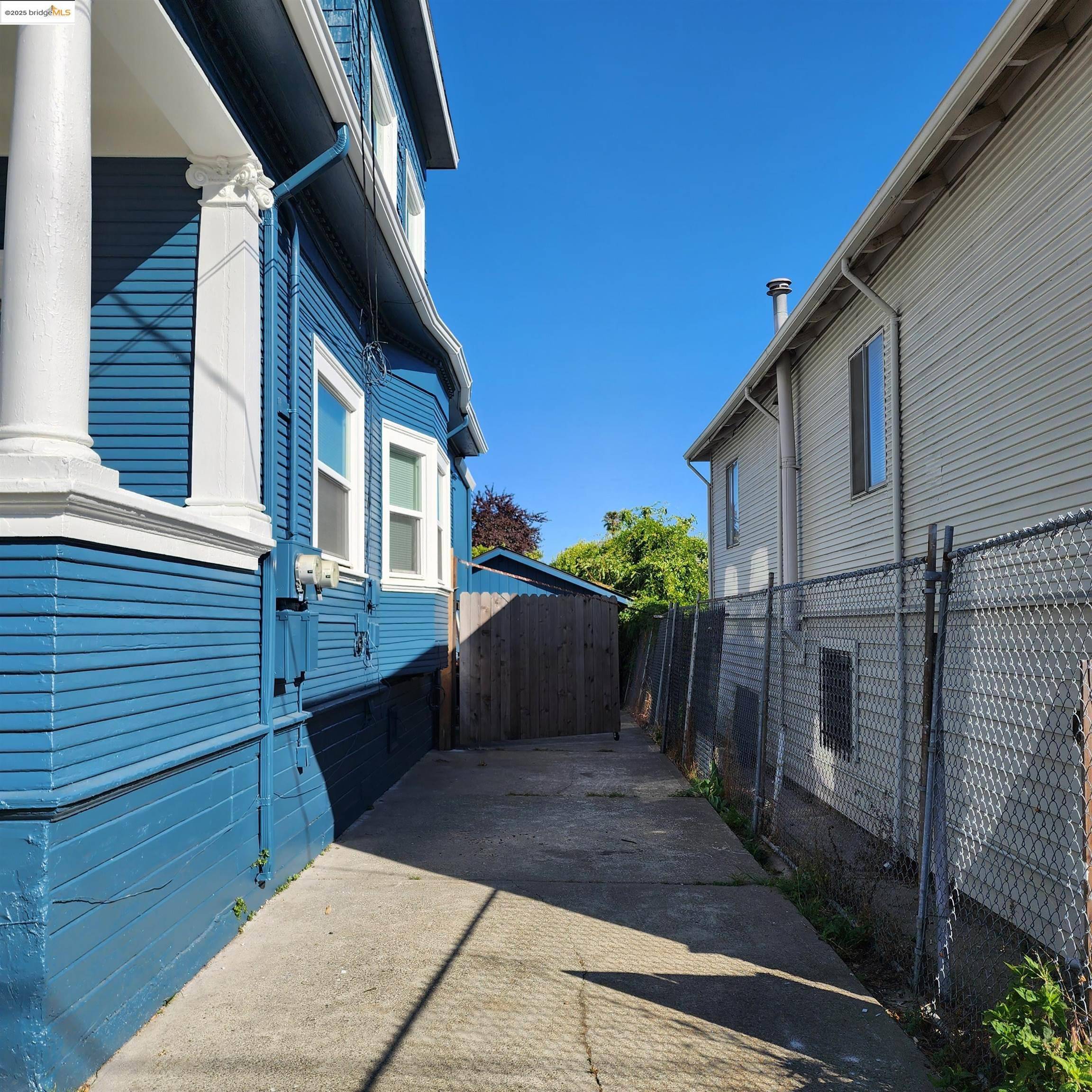 Oakland, CA 94619,3122 Minna Ave