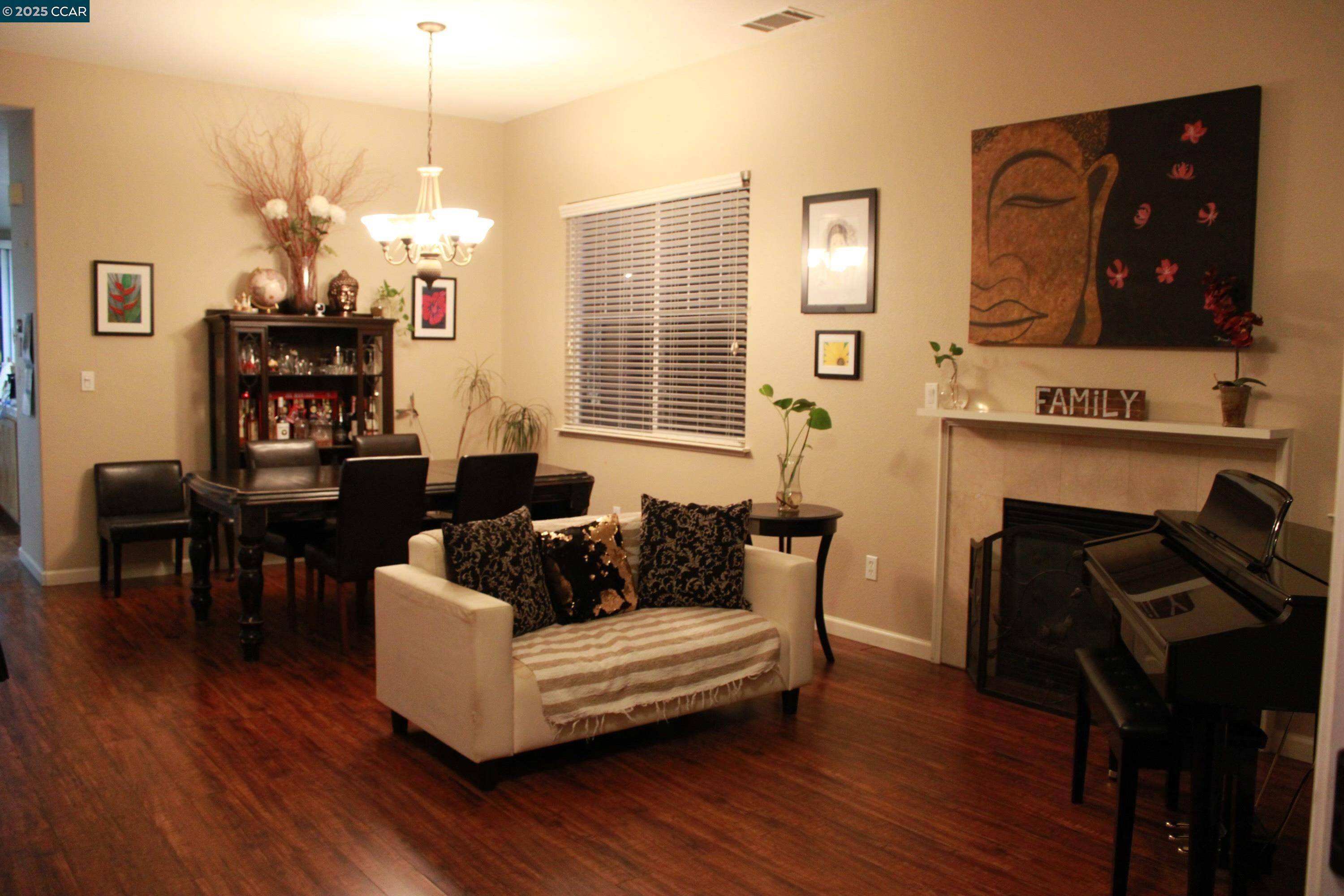 Hercules, CA 94547,100 Copper Beech Gln