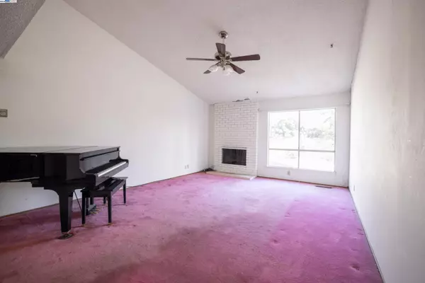 Fremont, CA 94539,642 Mcduff Ave